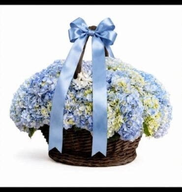 Hydrangea blue 35 to 40 pcs inside the baskit